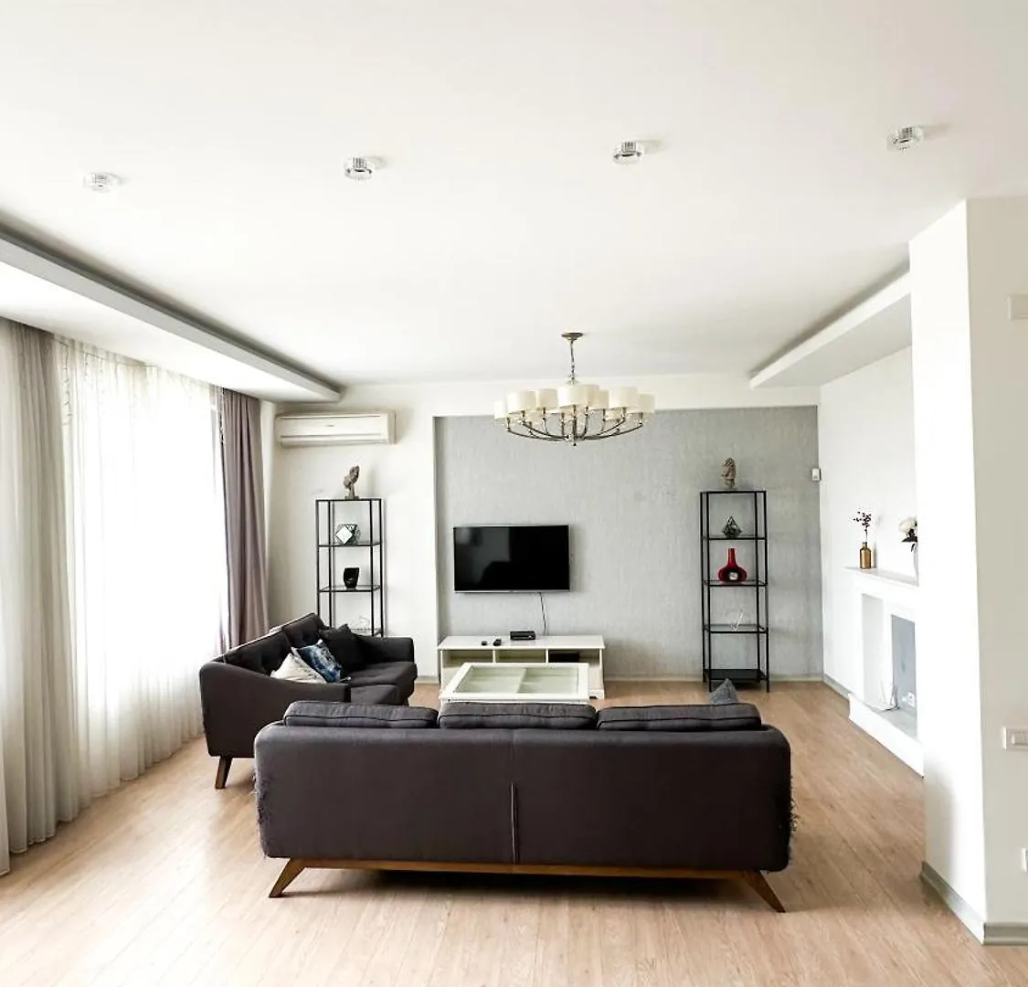 Spacious 2Br By Baku Boulevard